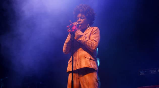 Macy Gray y Amadou & Marian ft. Blind Boys of Alabama