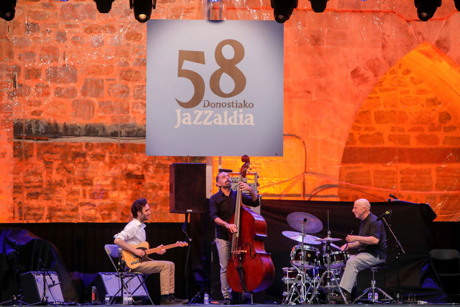 Julian Lage Trio_13 © lolo vasco