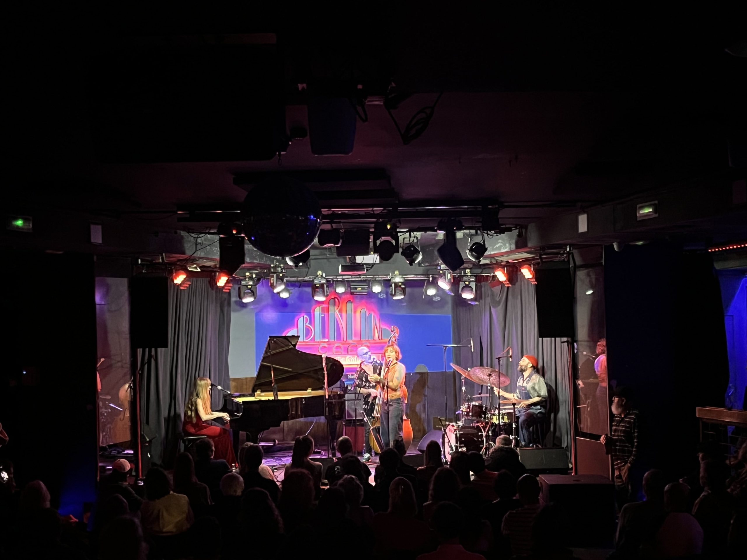 Lucía Rey trío en Concierto