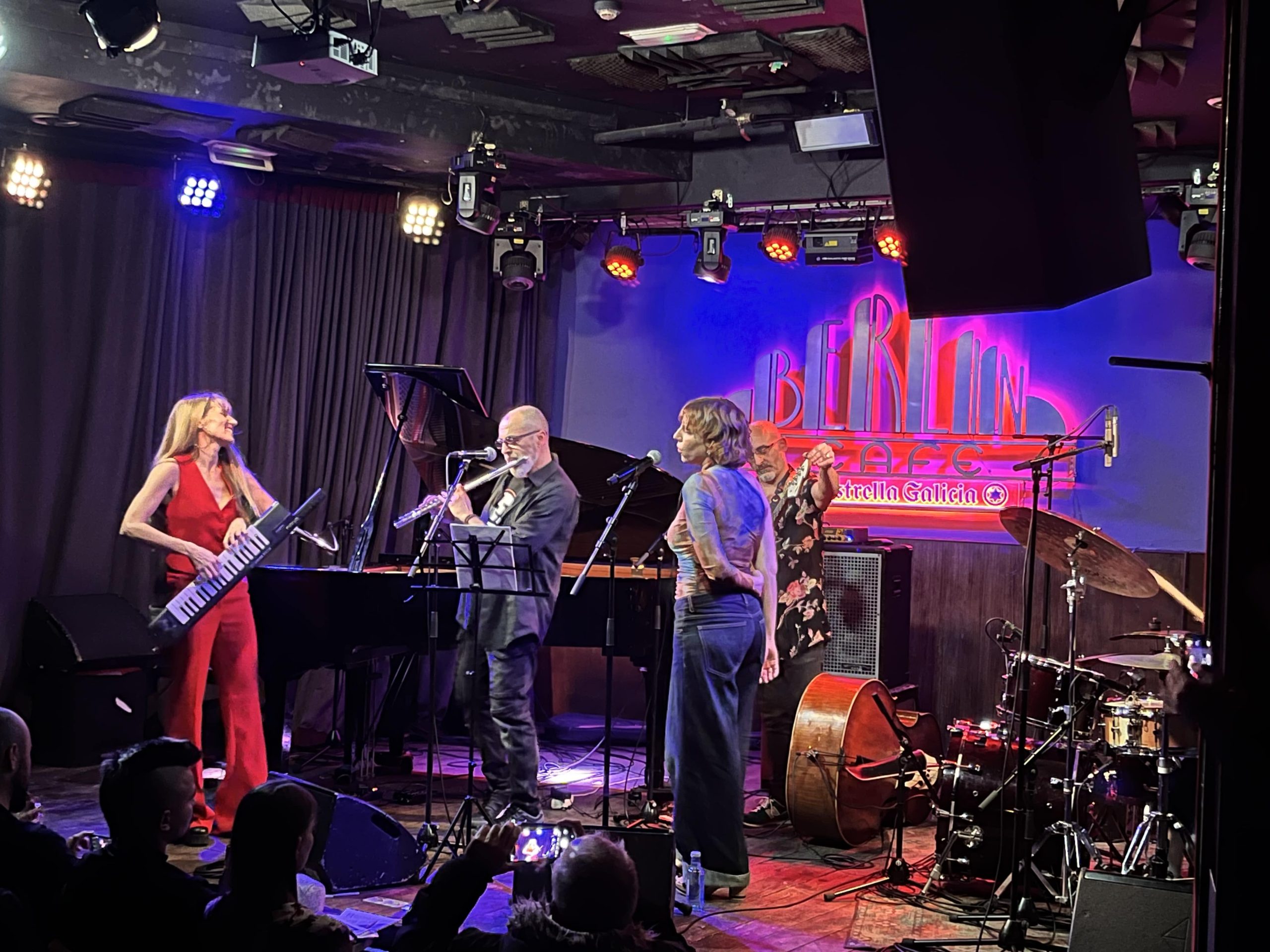 Lucía Rey trío en concierto
